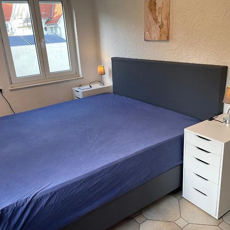 Gemuetliche 3 Zimmer Wohnung Mit Grosszuegiger Terrasse Im Gruenen Reutlingen Buitenkant foto