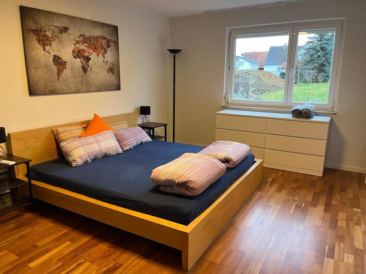 Gemuetliche 3 Zimmer Wohnung Mit Grosszuegiger Terrasse Im Gruenen Reutlingen Buitenkant foto
